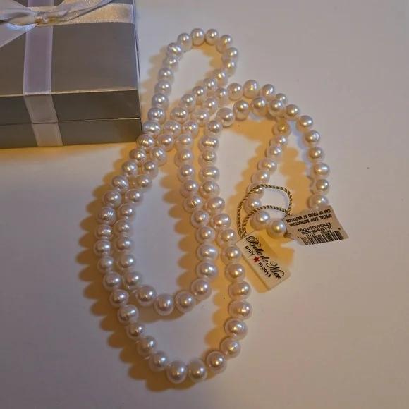 Pearl Necklace 34 Inches Long - Picture 3 of 5